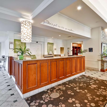 Hilton Garden Inn Tampa North Temple Terrace Eksteriør bilde