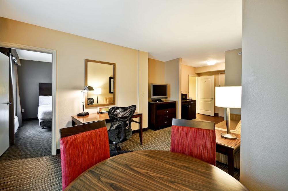 Hilton Garden Inn Tampa North Temple Terrace Eksteriør bilde