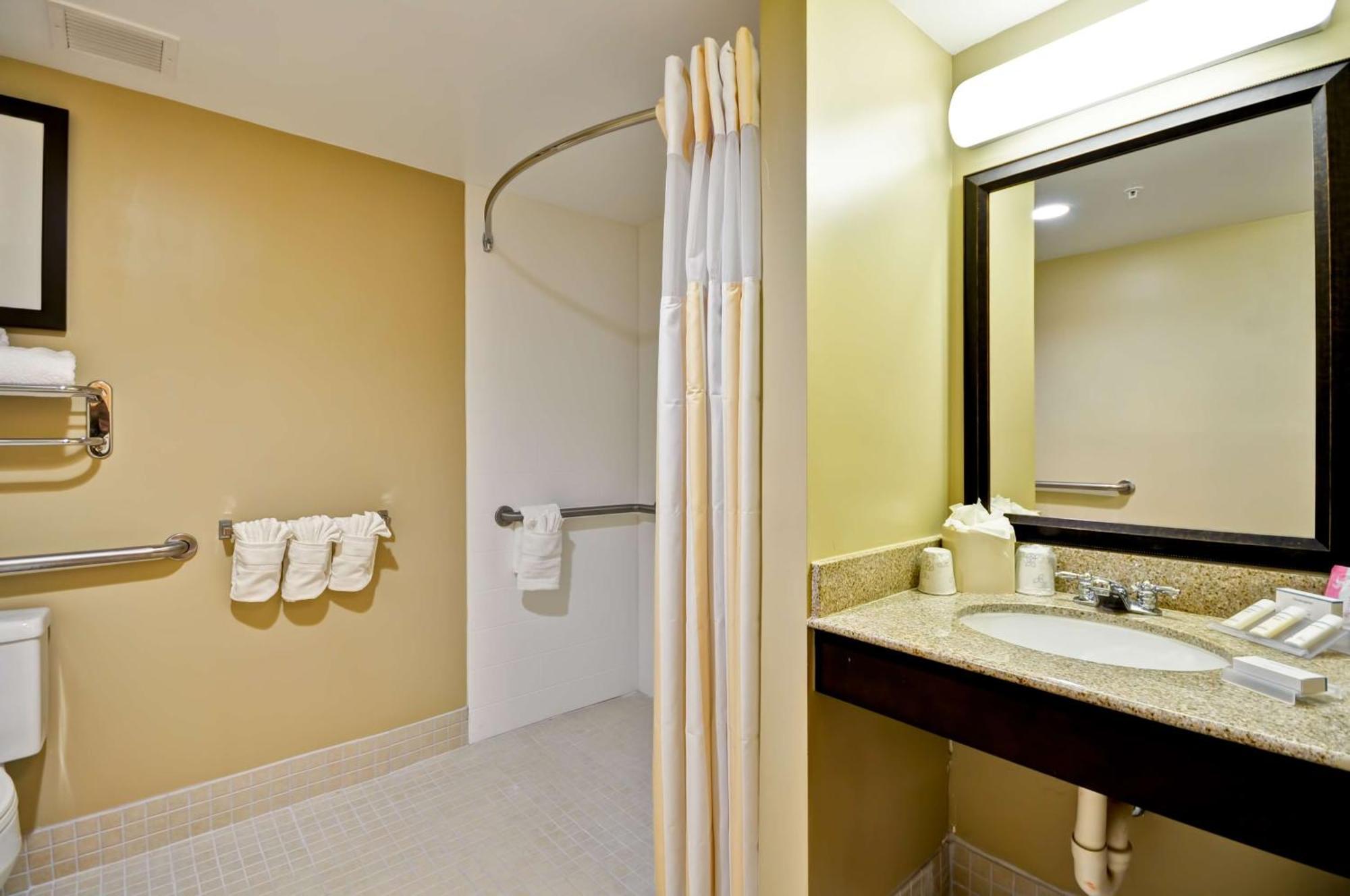 Hilton Garden Inn Tampa North Temple Terrace Eksteriør bilde